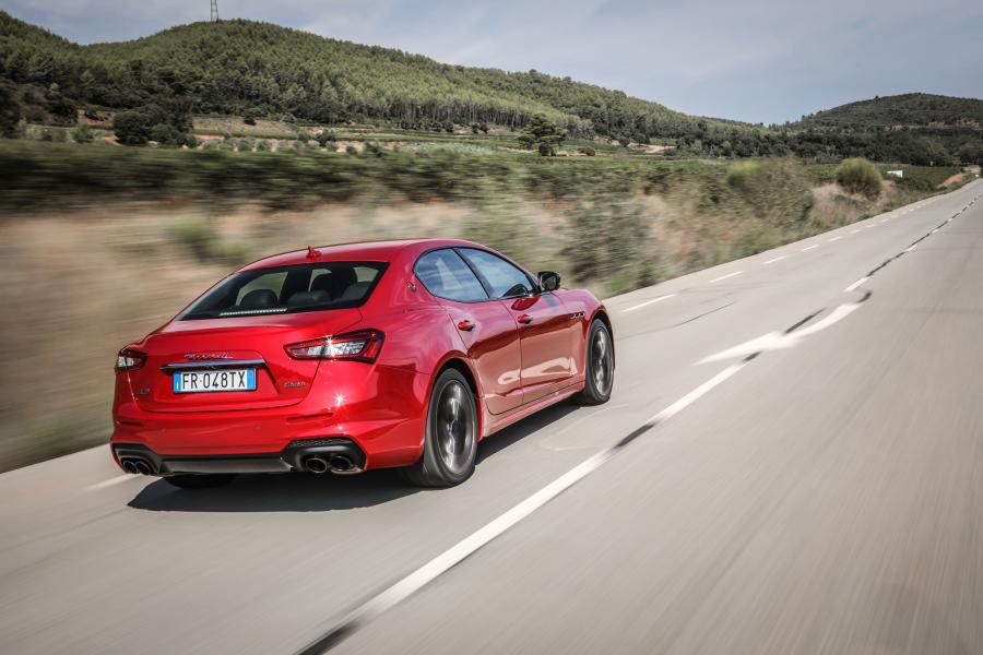  Maserati Ghibli S Q4 GranSport Nerissimo Pack 2018 года  (фото 3 из 18)